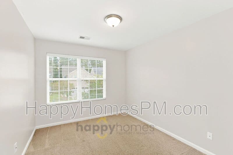 Summerville House: 9013 Cat Tail Pond Road