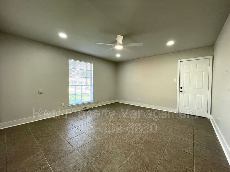 Baton Rouge Condo: 12528 Warfield Ave.