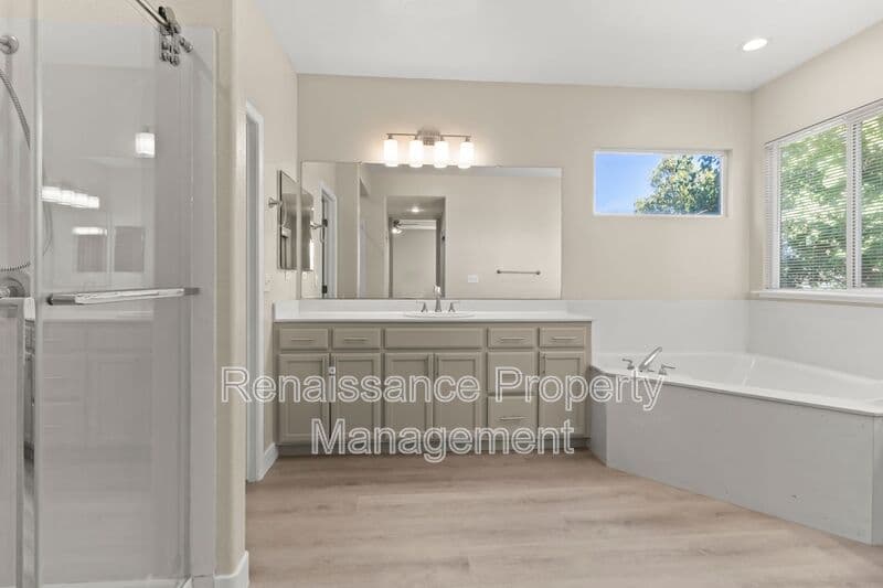 Manteca House: 1618 Matterhorn St.