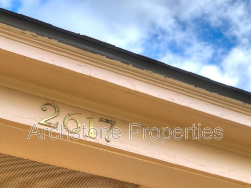 Oklahoma City House: 2617 Northwest 37th Street