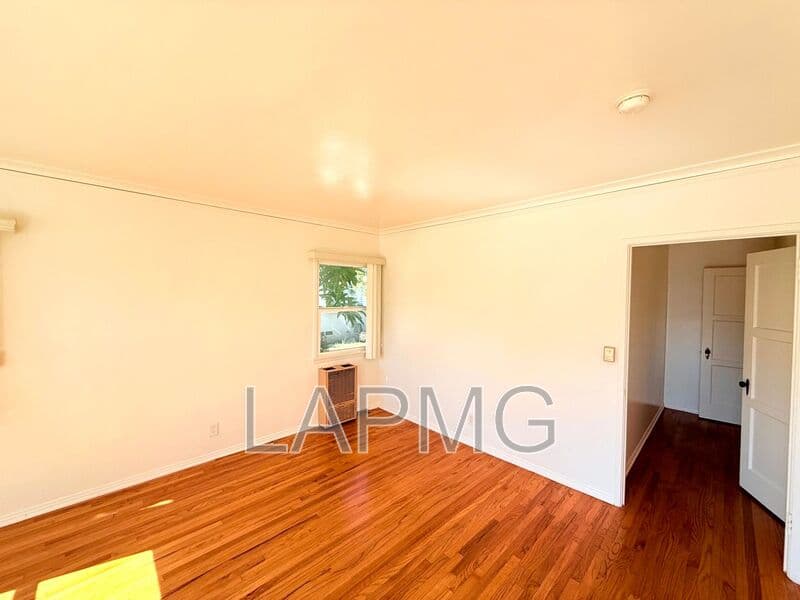 Los Angeles House: 3531 12th Avenue