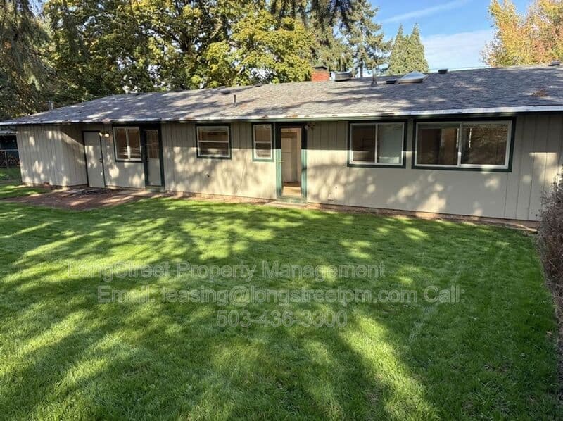 Adair Village Condo: 5160 NE Willamette Ave