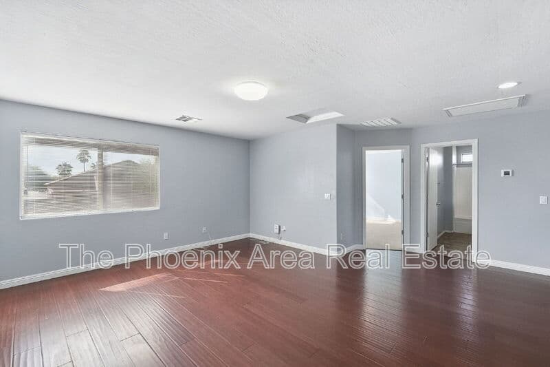 San Tan Valley House: 2669 W Quick Draw Way
