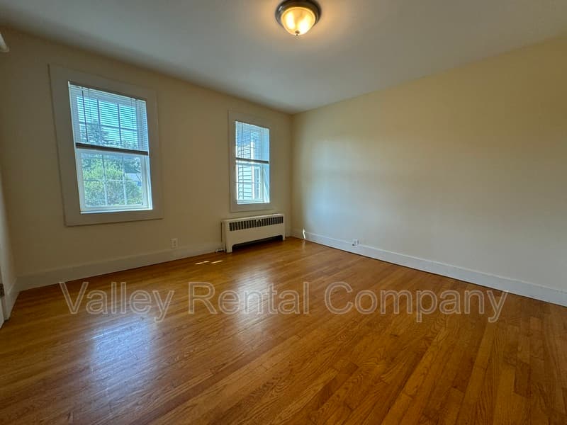 Hadley Condo: 132 Middle Street - 3