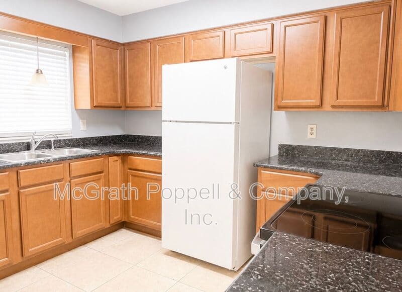 Lakeland Condo: 7702 Chase Rd