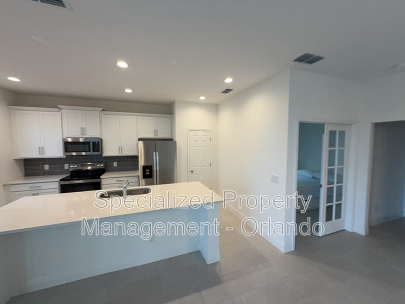 Clermont House: 7914 Syracuse Dr