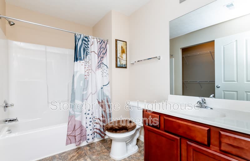 Jeffersonville Condo: 201 Stonebench Circle