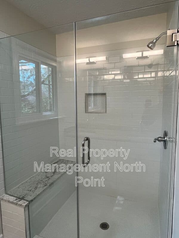 Johns Creek House: 11010 Spotted Pony Trail