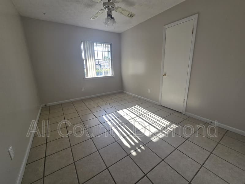 Panama City House: 215 S Kimbrel Ave