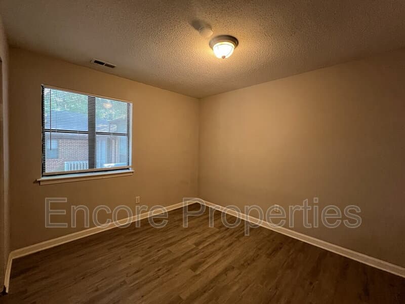 Raleigh Condo: 4826 Hollenden Road