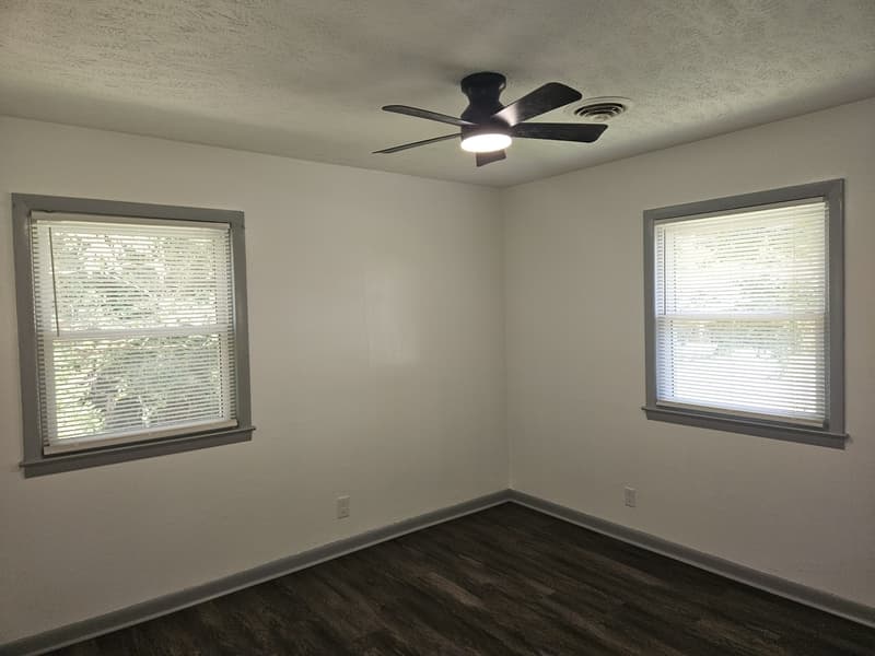 Raeford House: 415 College Drive