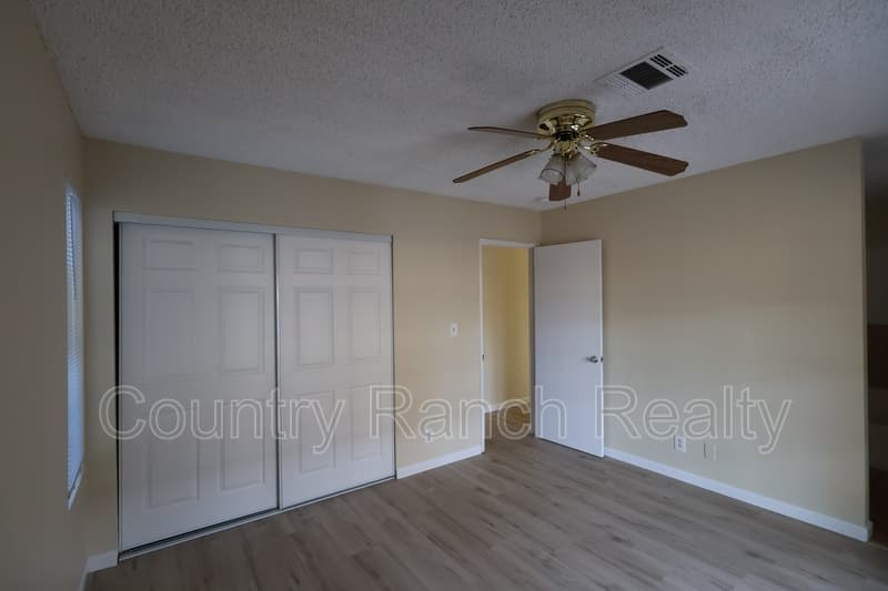 Fort Mohave House: 4274 El Toro Drive