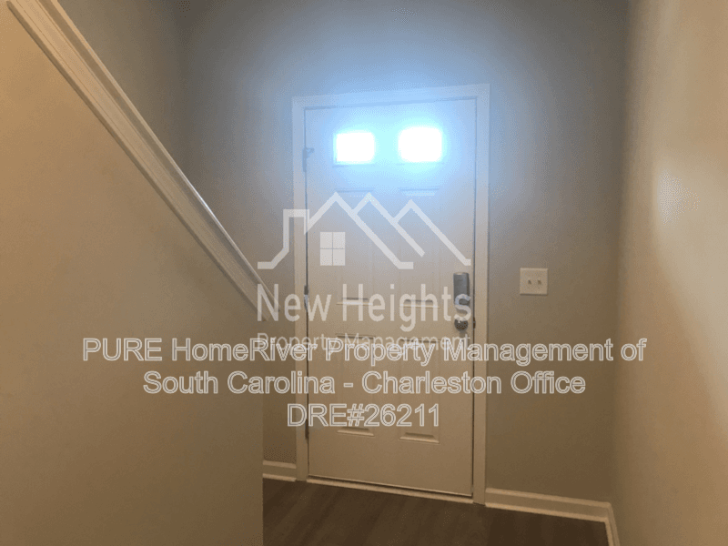 Goose Creek House: 160 Buchanan Cir