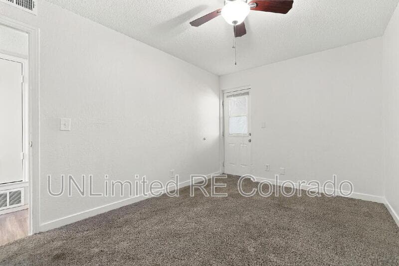 Castle Rock Condo: 7 Cantril Street