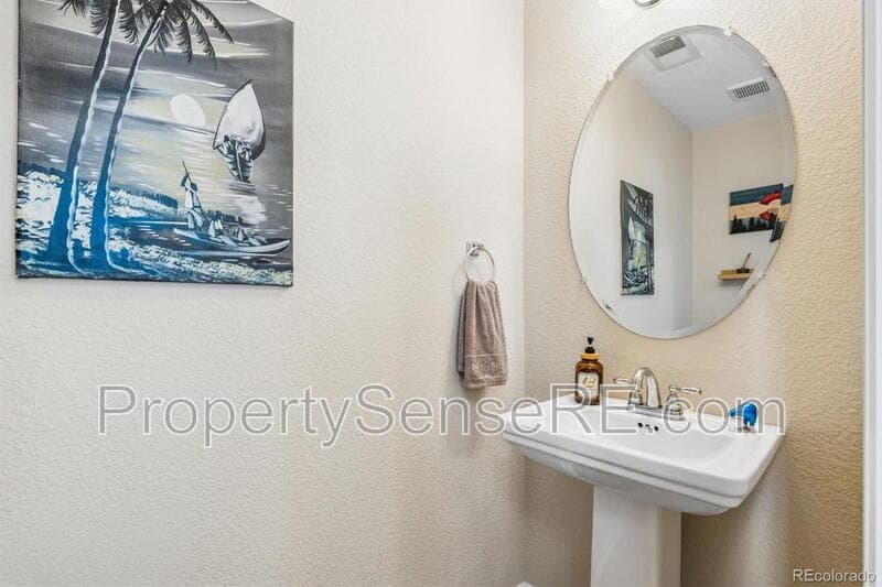 Aurora Townhome: 642 S Norfolk Way
