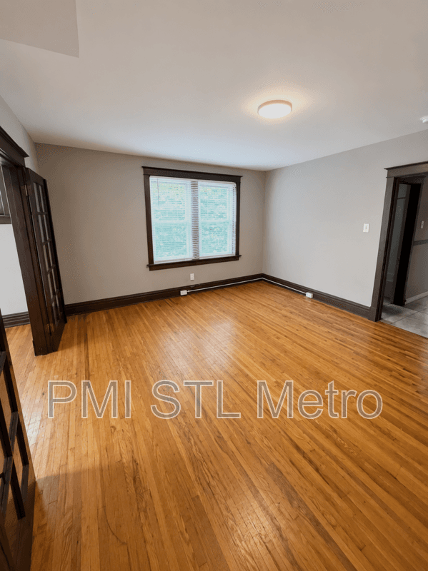 St. Louis Apartment: 5301 Michigan Avenue