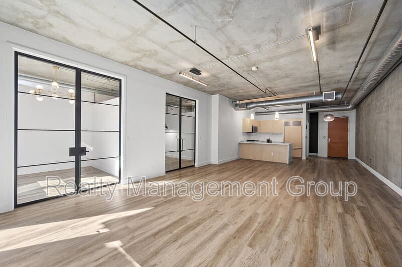 San Diego Condo: 877 Island Ave