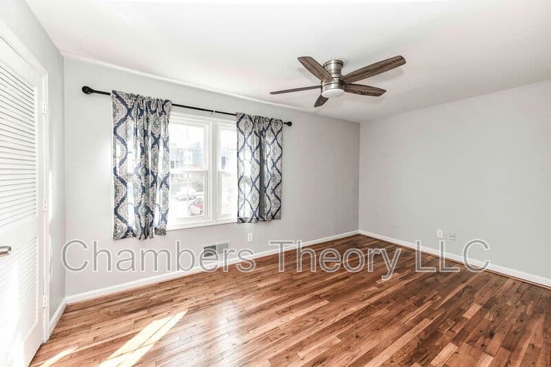 Springfield Condo: 5910 Prince James Dr