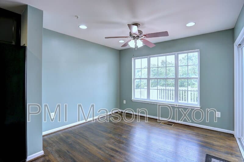 Baltimore House: 8434 Stansbury Lake Drive
