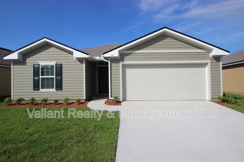 Jacksonville House: 2114 Tyson Lake Drive