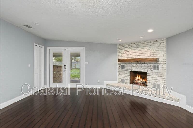 Tampa House: 1520 S Church Ave