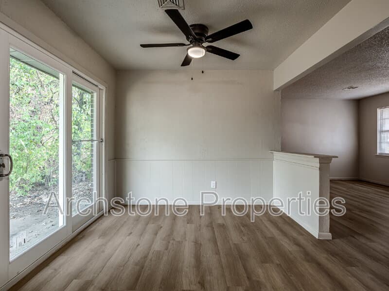 Midwest City House: 1309 Hickory Lane