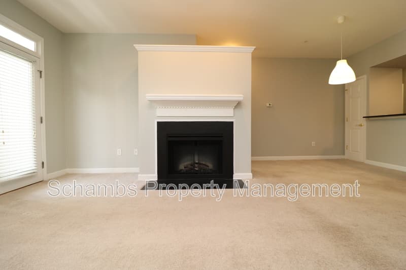 Apex Condo: 223 Eyam Hall Ln