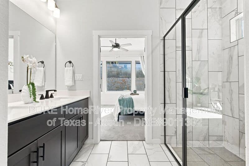 Georgetown House: 336 Berkeley Pl