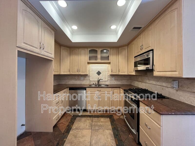 West Hills House: 22741 Bassett St.
