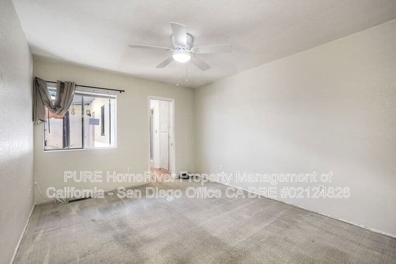 Escondido House: 2135 E El Norte Pkwy