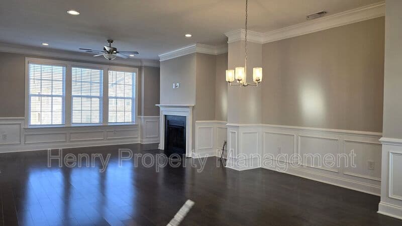 Apex House: 1639 Wimberly Road