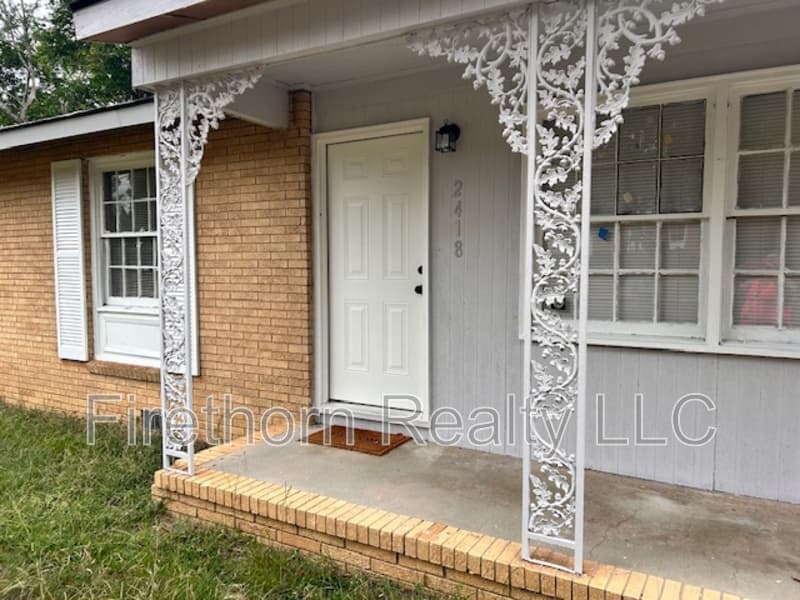 Augusta House: 2418 Sumac Drive