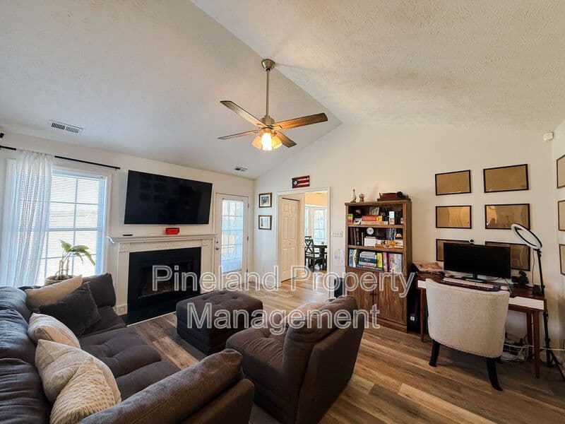Raeford House: 301 Buckeye Drive