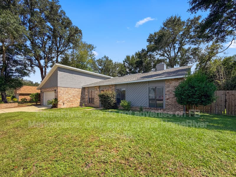 Pensacola House: 4780 Baywind Dr