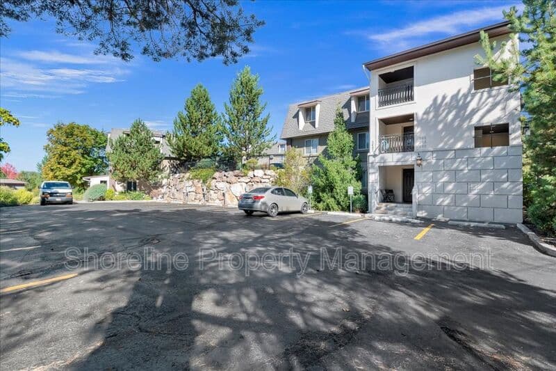 Boise House: 2607 W Lancaster Drive