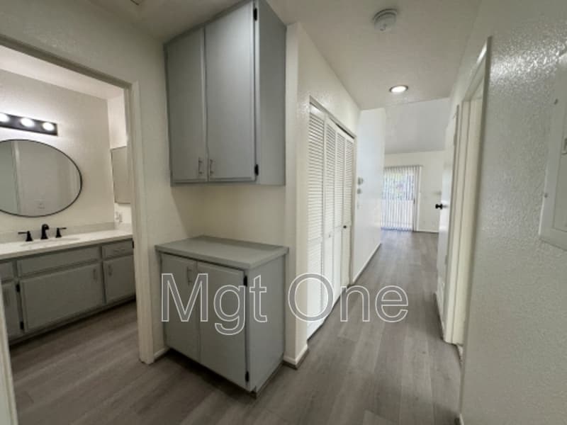 Irvine House: 124 Greenmoor