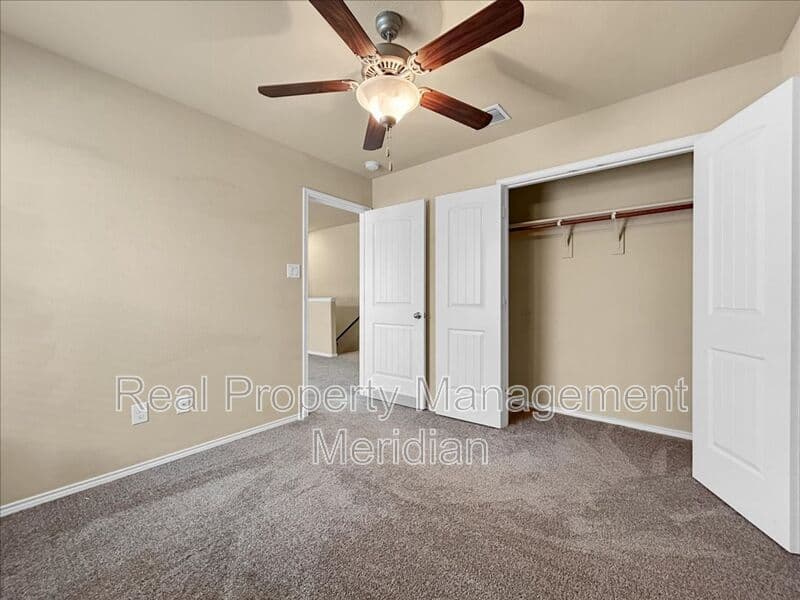 Fort Worth House: 12312 Walden wood Dr