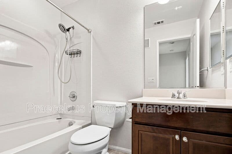 Chula Vista Townhome: 2175 Condor Drive