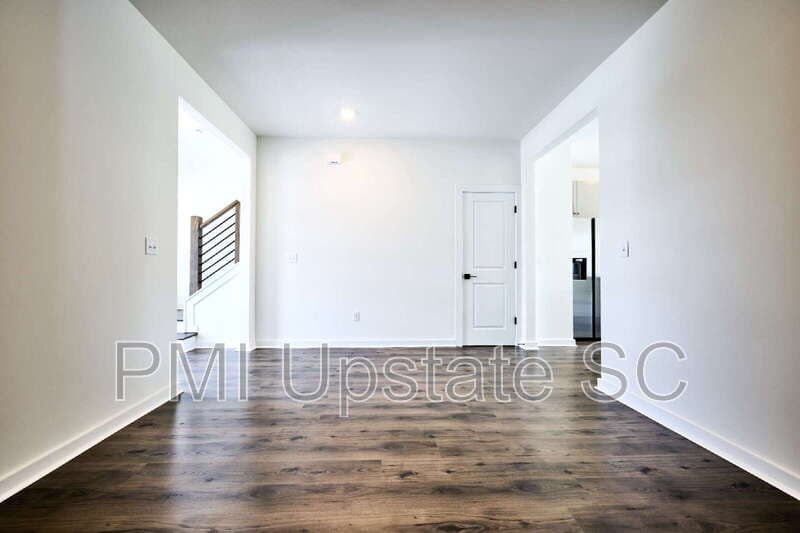 Spartanburg Townhome: 1290 Westgate Village Drive