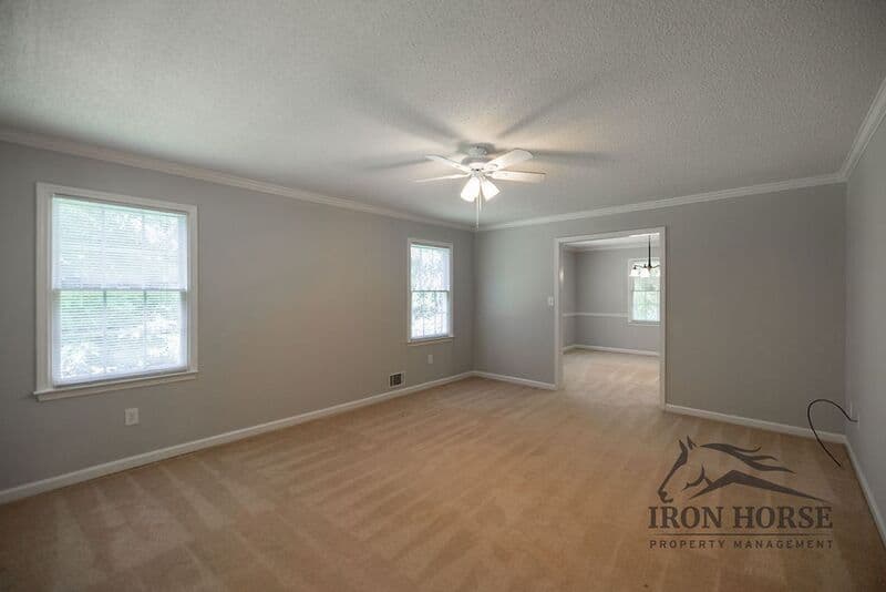 Athens House: 8671 Macon Hwy