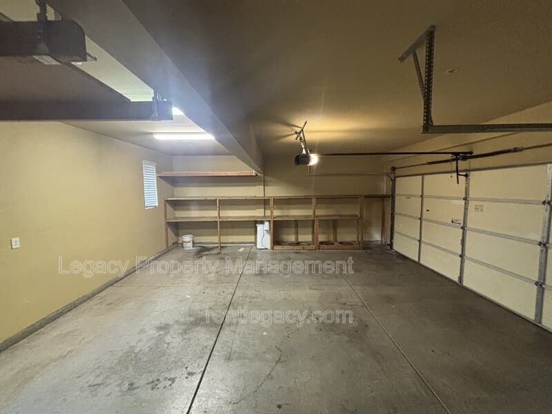 Folsom Condo: 108 Esplanade Circle