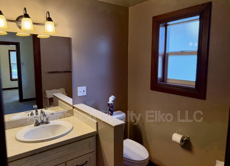 Elko House: 698 4th Street