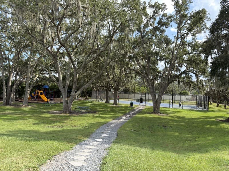 Orlando House: 14823 Golden Sunburst Avenue