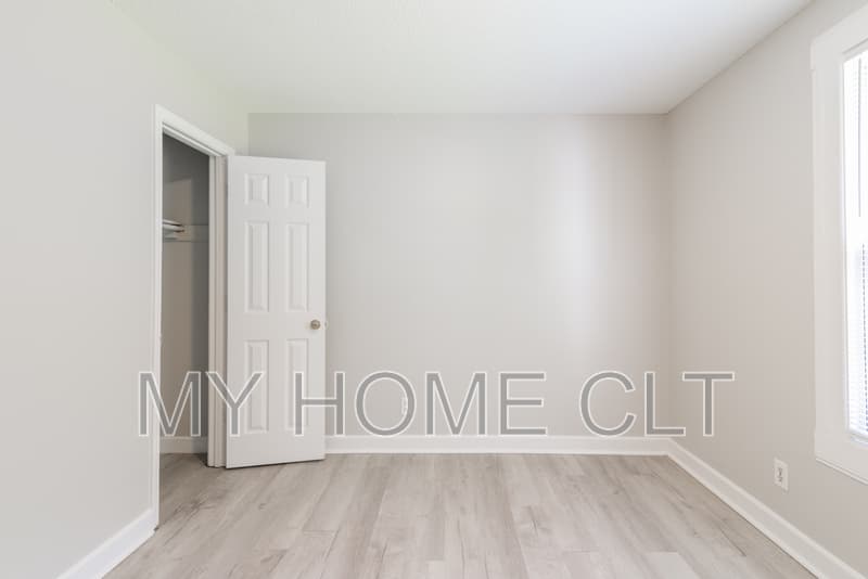 Charlotte Condo: 2517 Hemphill Street - 2