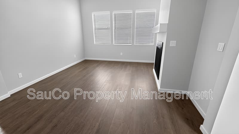 North Plains House: 30950 Northwest Yorkshire Street