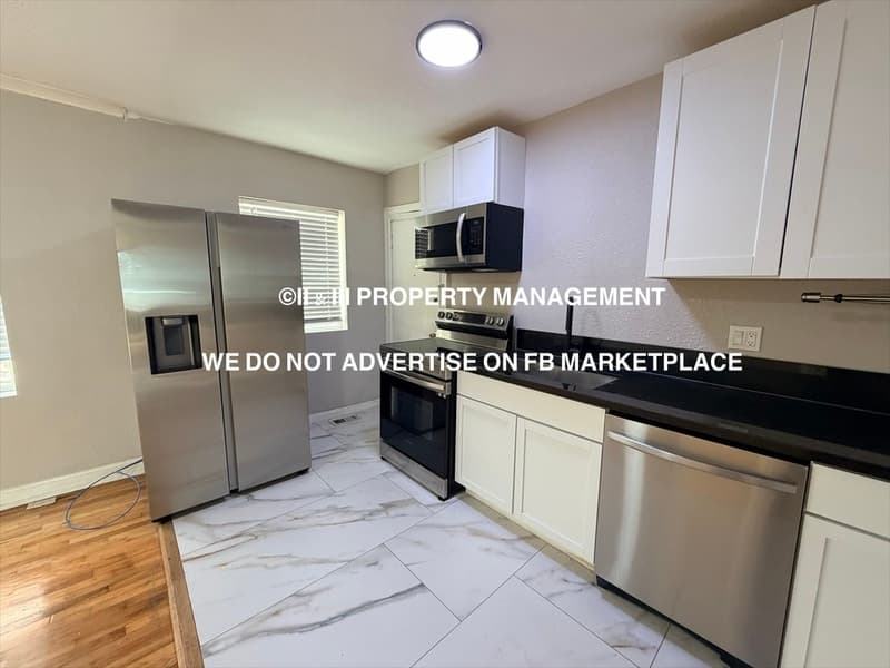 Kansas City Condo: 4509 Roanoke Parkway - 02