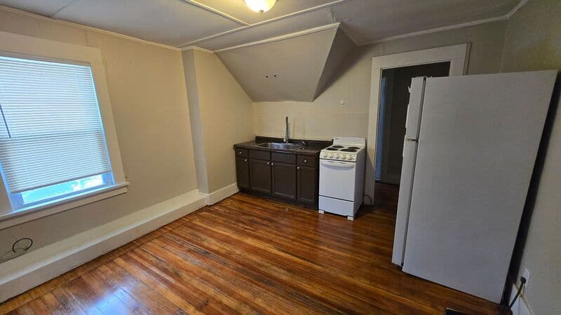 Rochester Condo: 345 Melville Street
