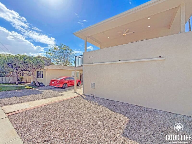 San Diego House: 5108 Savannah St