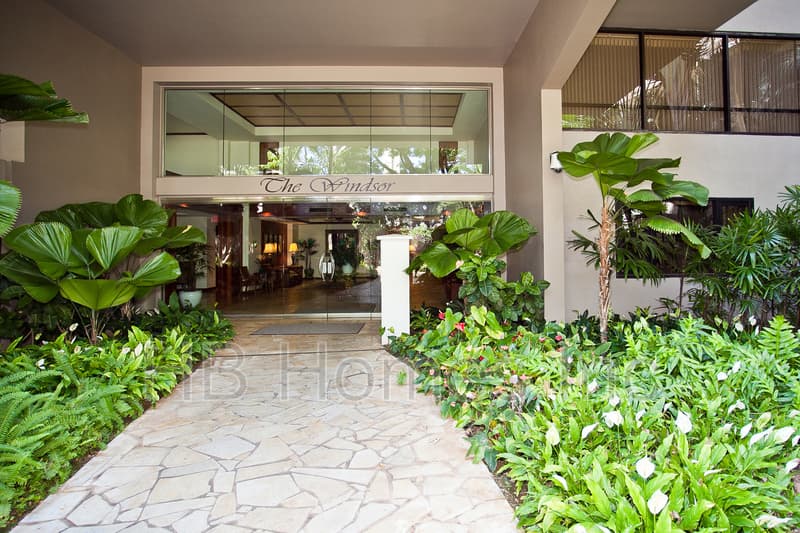Honolulu Condo: 343 Hobron Lane 1605 - 1