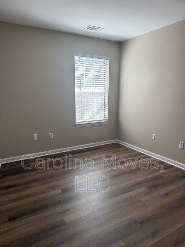 Simpsonville House: 210 Morell Dr.